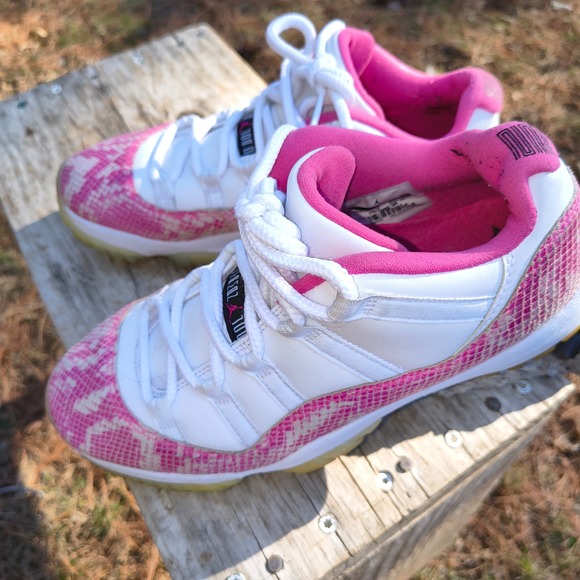 Jordan 11 Retro Low Pink Snakeskin Womens Sneakers AH7860-106 White Pink - Picture 4 of 9